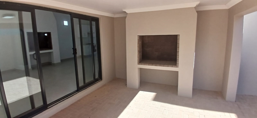 3 Bedroom Property for Sale in Mount Royal Golf Estate Western Cape